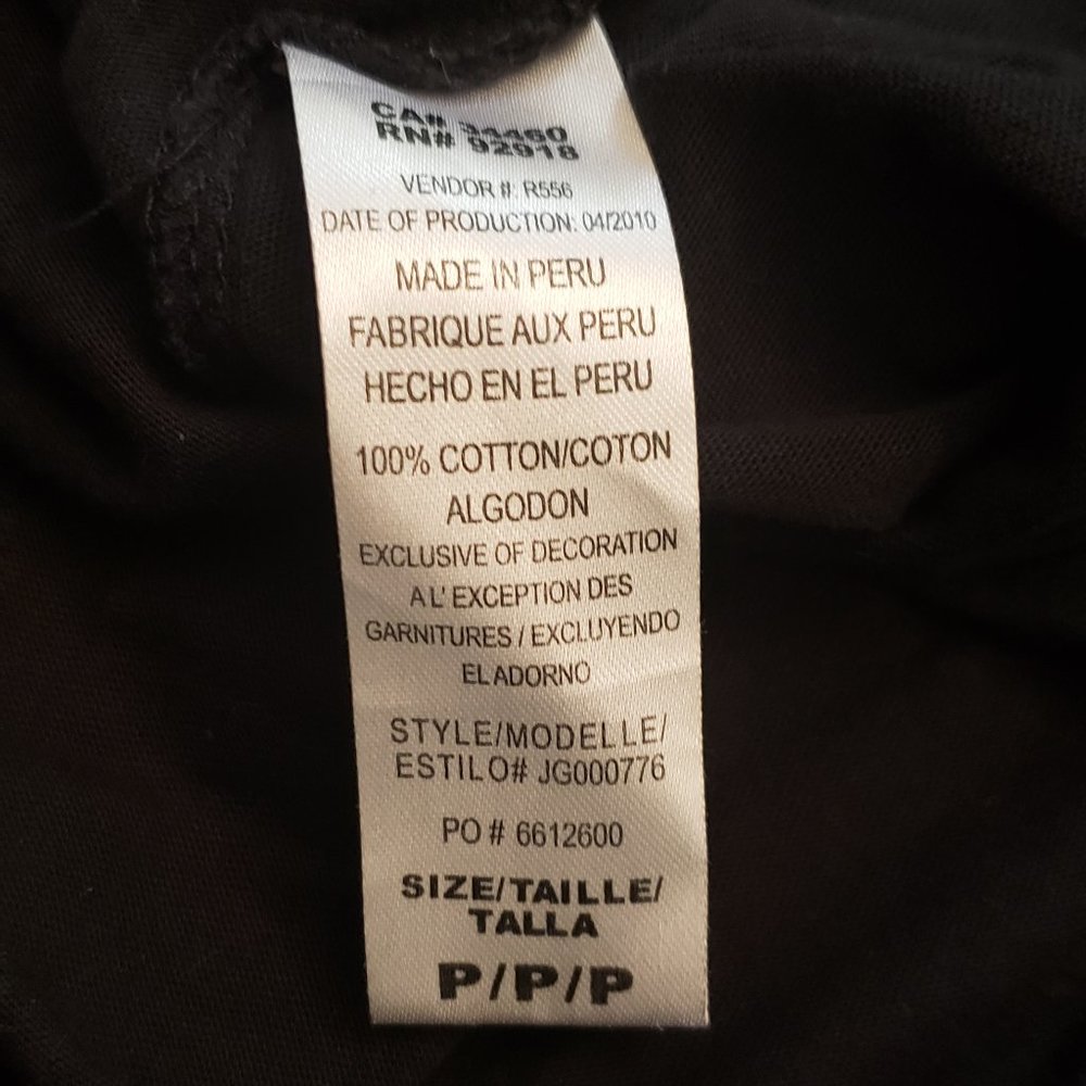 Juicy Couture black and hot pink t-shirt. - Picture 4 of 6